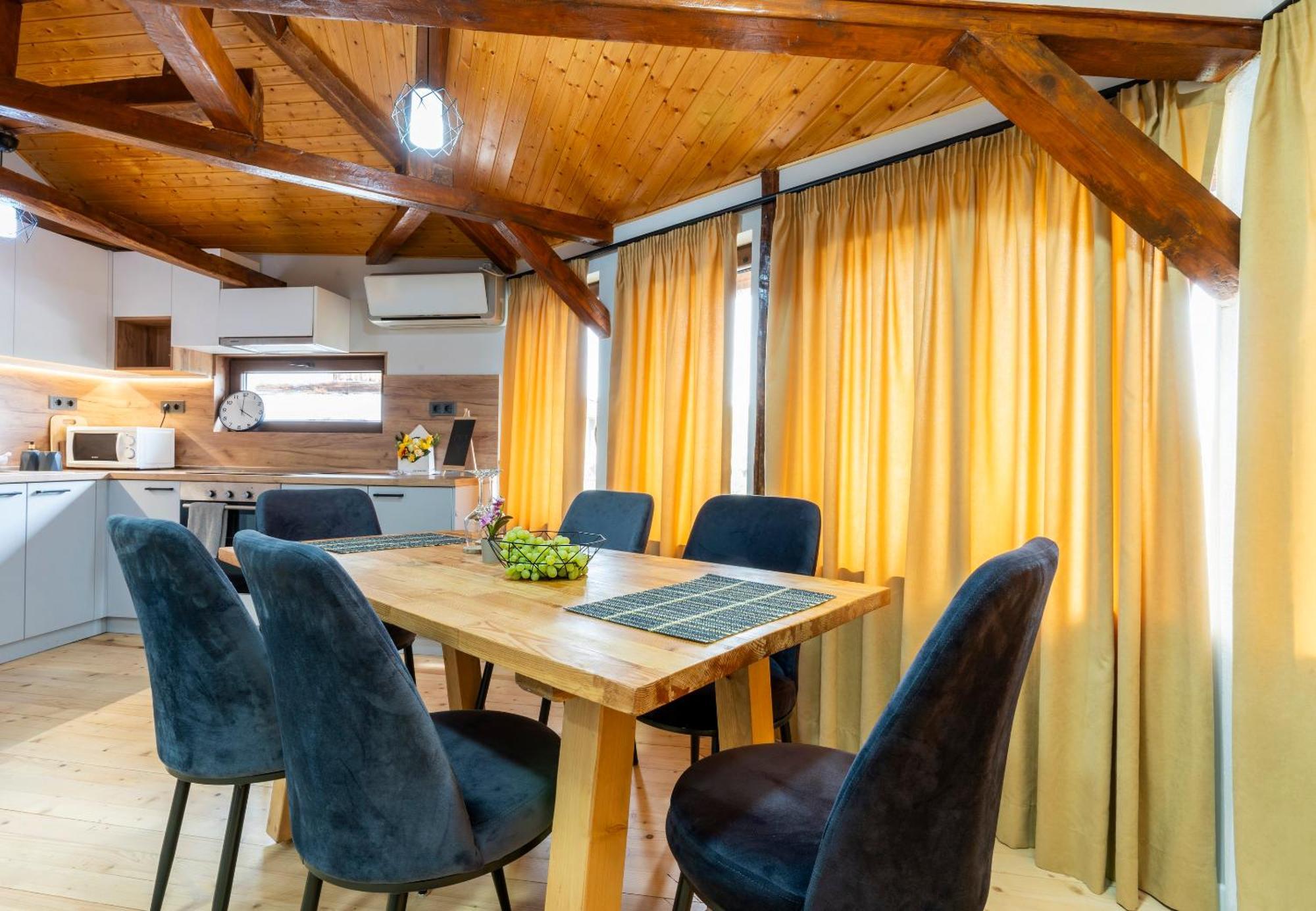 Bobevata Guest House - Floor 2 - Stunning View Old Town 벨리코 터르노보 외부 사진