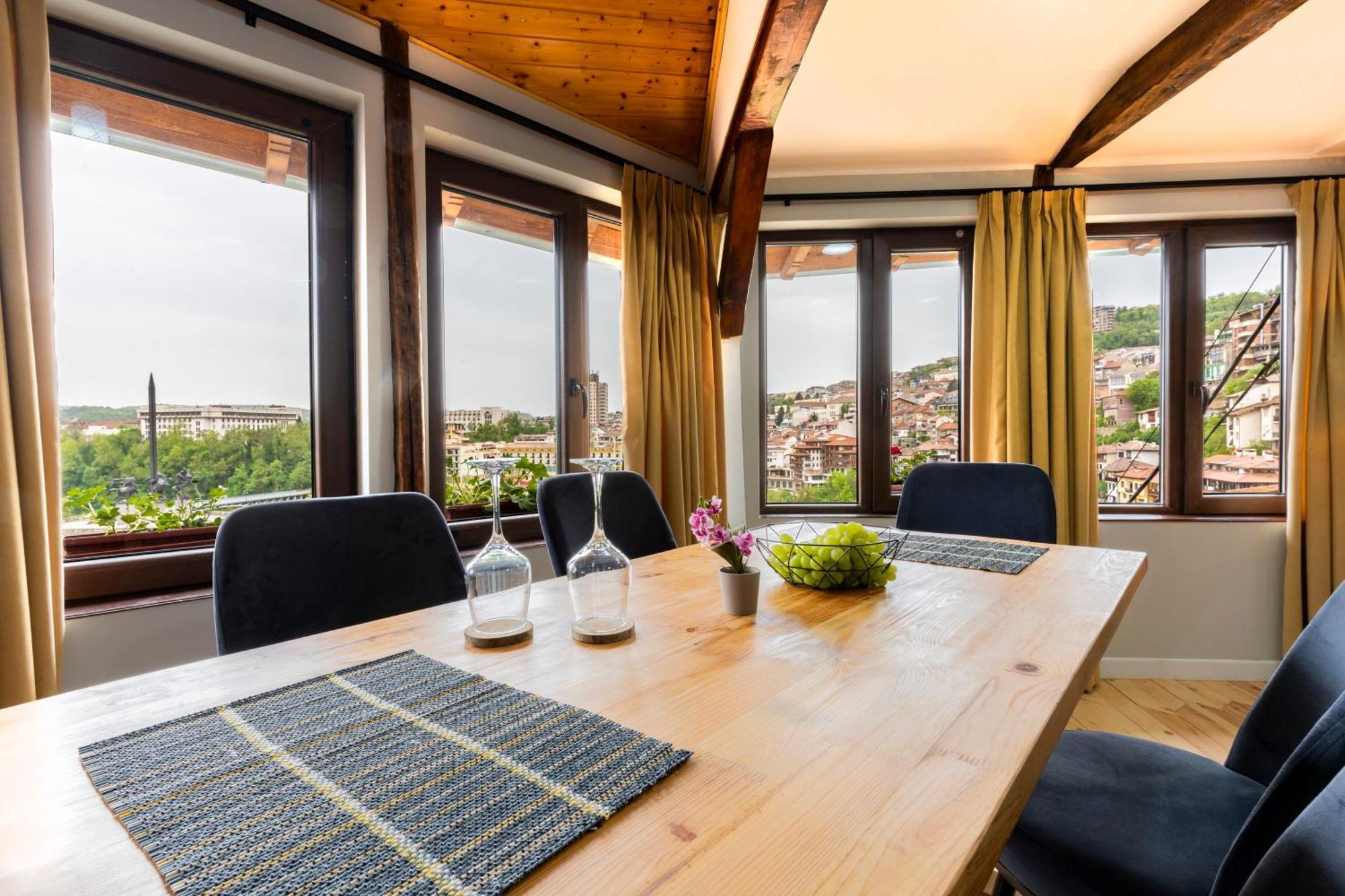 Bobevata Guest House - Floor 2 - Stunning View Old Town 벨리코 터르노보 외부 사진