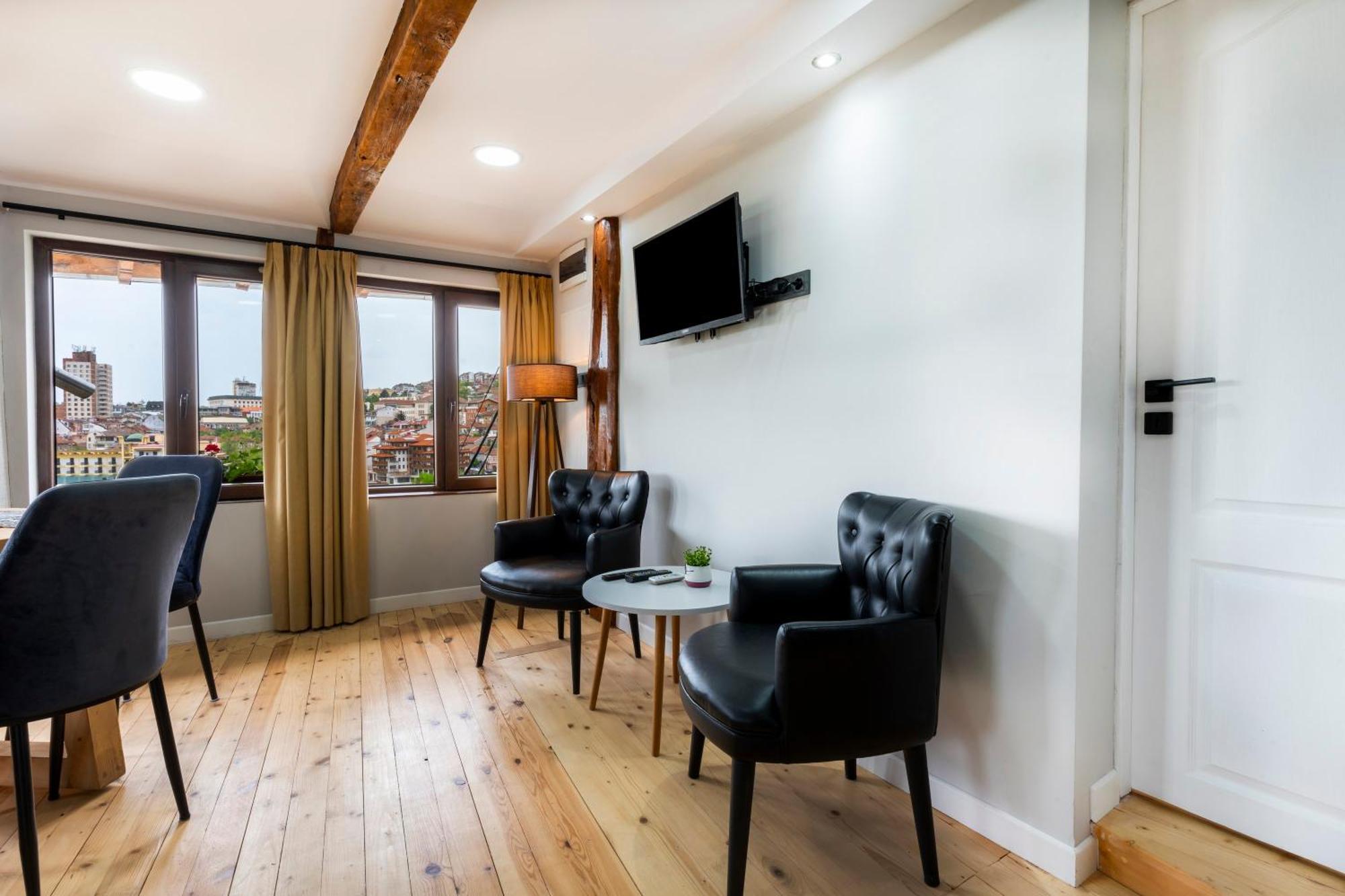 Bobevata Guest House - Floor 2 - Stunning View Old Town 벨리코 터르노보 외부 사진
