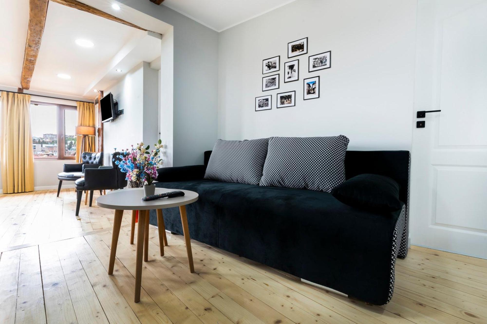 Bobevata Guest House - Floor 2 - Stunning View Old Town 벨리코 터르노보 외부 사진